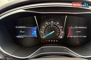 Седан Ford Fusion 2016 в 