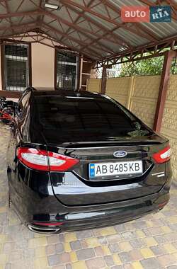 Седан Ford Fusion 2016 в 