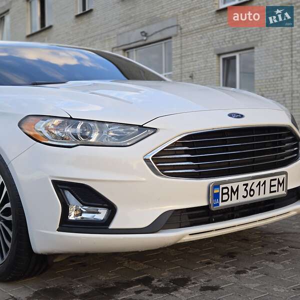 Седан Ford Fusion 2019 в 