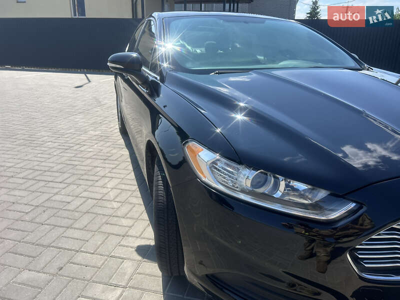 Седан Ford Fusion 2016 в Черкассах