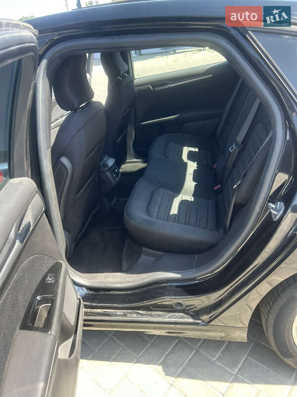 Седан Ford Fusion 2016 в Черкассах