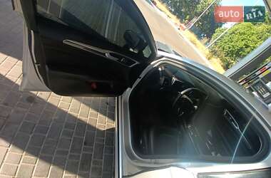 Седан Ford Fusion 2017 в 