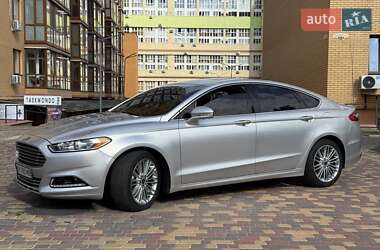 Седан Ford Fusion 2014 в 