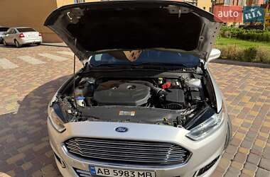 Седан Ford Fusion 2014 в 