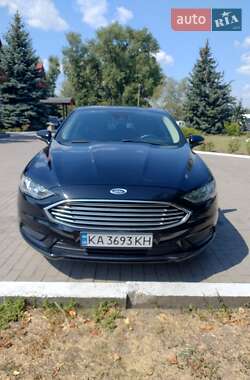 Седан Ford Fusion 2016 в 