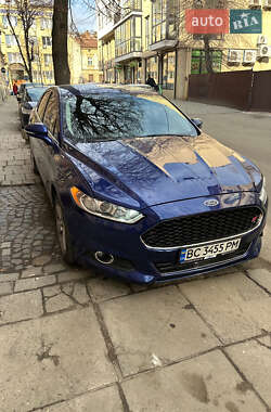 Седан Ford Fusion 2013 в 