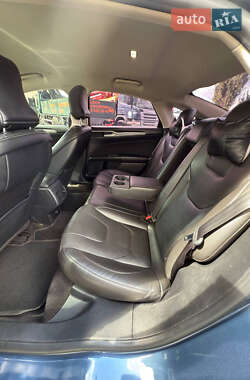 Седан Ford Fusion 2018 в 