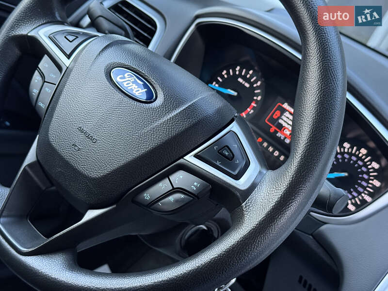 Седан Ford Fusion 2014 в Києві