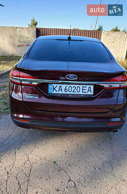 Седан Ford Fusion 2016 в 