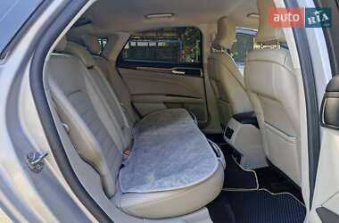 Седан Ford Fusion 2018 в 
