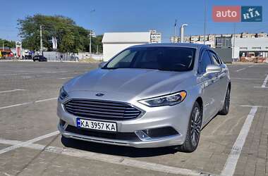 Седан Ford Fusion 2018 в 