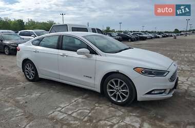 Седан Ford Fusion 2017 в 