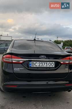 Седан Ford Fusion 2016 в 