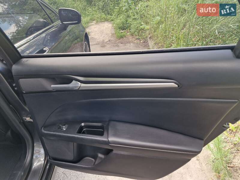Седан Ford Fusion 2017 в Києві фото 17 Седан Ford Fusion 2017 в Києві