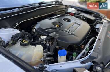 Седан Ford Fusion 2016 в 