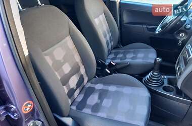 Хэтчбек Ford Fusion 2006 в 