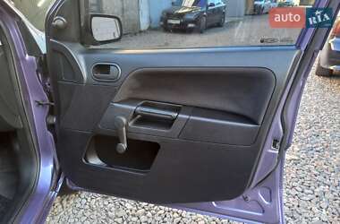 Хэтчбек Ford Fusion 2006 в 