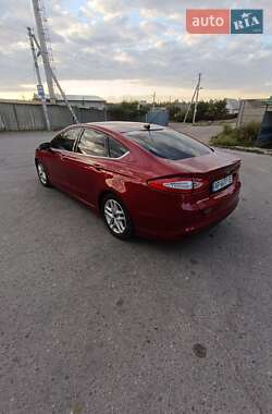 Седан Ford Fusion 2014 в 