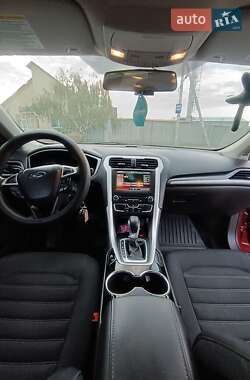 Седан Ford Fusion 2014 в 