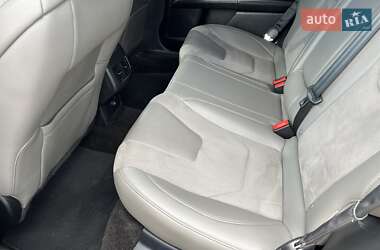 Седан Ford Fusion 2017 в 