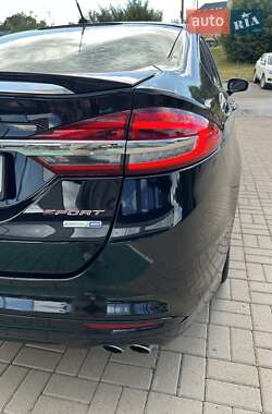 Седан Ford Fusion 2017 в 