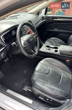 Седан Ford Fusion 2020 в 