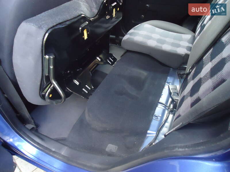 Хэтчбек Ford Fusion 2006 в Умани фото 22 Хэтчбек Ford Fusion 2006 в Умани