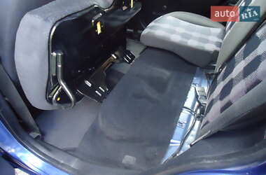 Хэтчбек Ford Fusion 2006 в 