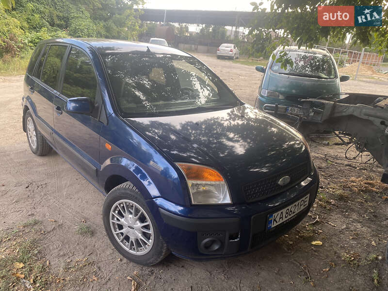 Хэтчбек Ford Fusion 2008 в Гайсине
