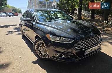 Седан Ford Fusion 2015 в 