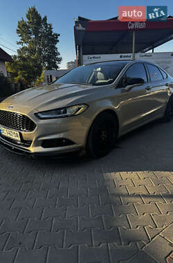 Седан Ford Fusion 2014 в Львове