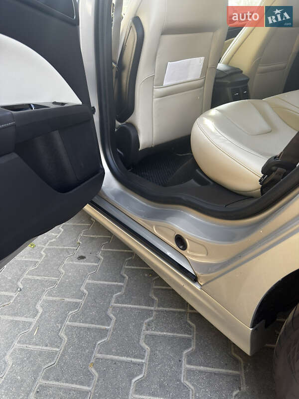Седан Ford Fusion 2014 в Львове