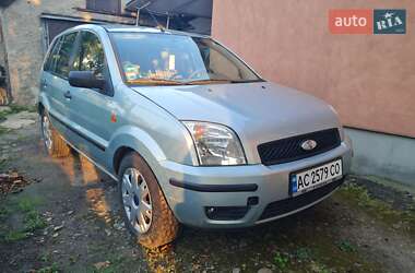 Хетчбек Ford Fusion 2003 в 