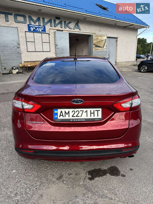 Седан Ford Fusion 2015 в Житомирі