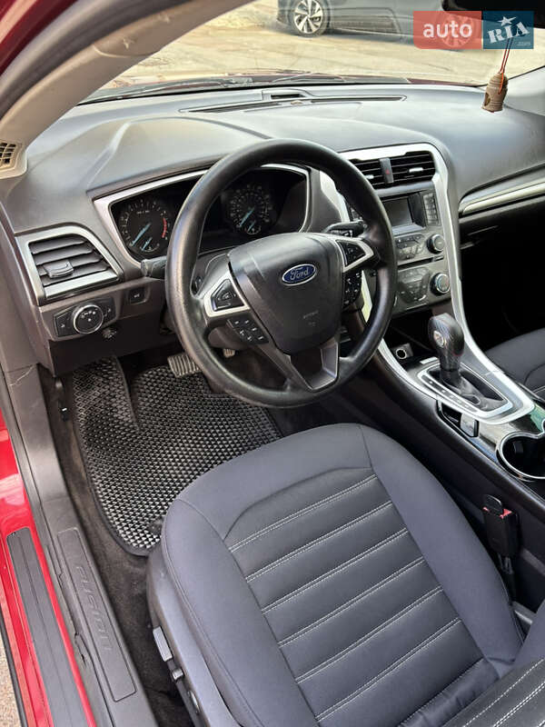 Седан Ford Fusion 2015 в Житомирі