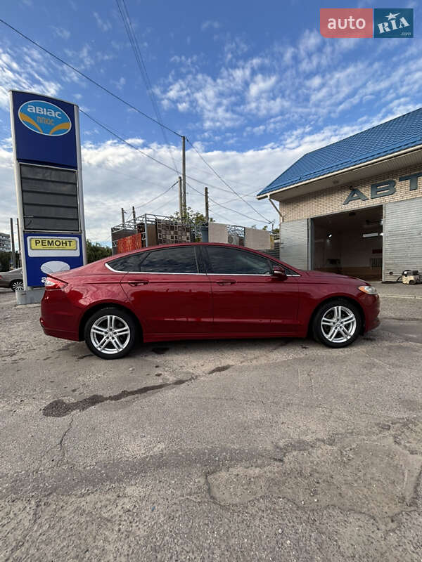 Седан Ford Fusion 2015 в Житомирі