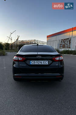 Седан Ford Fusion 2014 в 