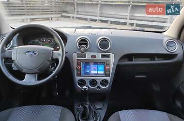 Хэтчбек Ford Fusion 2006 в 