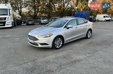 Седан Ford Fusion 2017 в 