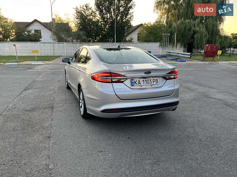 Седан Ford Fusion 2017 в Києві