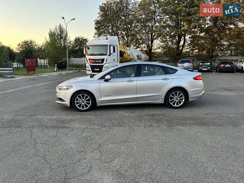 Седан Ford Fusion 2017 в Києві