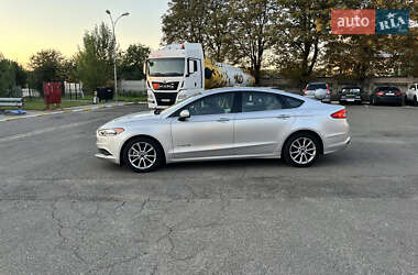 Седан Ford Fusion 2017 в 