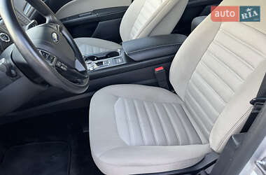 Седан Ford Fusion 2017 в 