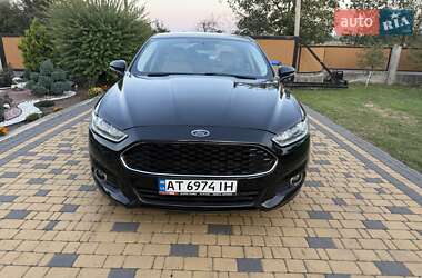 Седан Ford Fusion 2014 в 