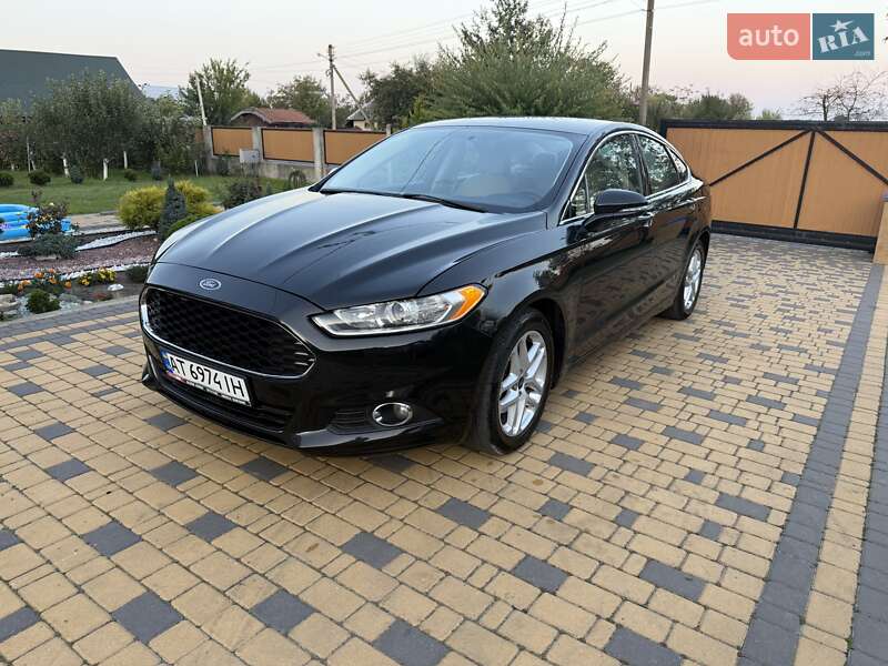 Седан Ford Fusion 2014 в 