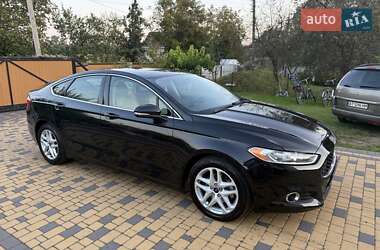 Седан Ford Fusion 2014 в 