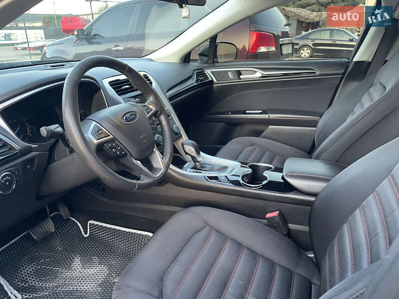 Седан Ford Fusion 2015 в Ивано-Франковске