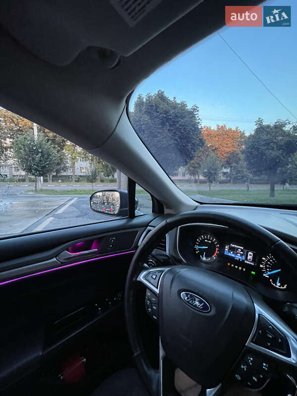 Седан Ford Fusion 2013 в Калуше