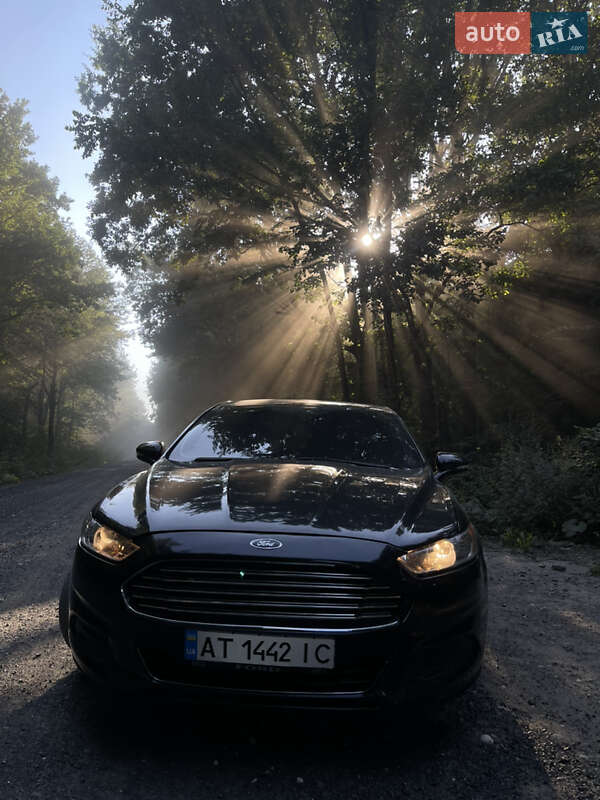 Седан Ford Fusion 2013 в Калуше