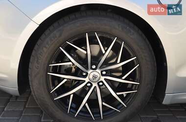 Седан Ford Fusion 2013 в 